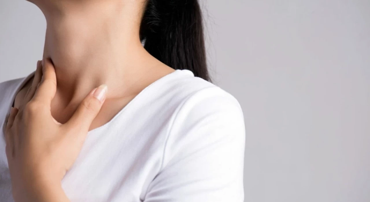 CẮT U PHẦN MỀM VÙNG CỔ